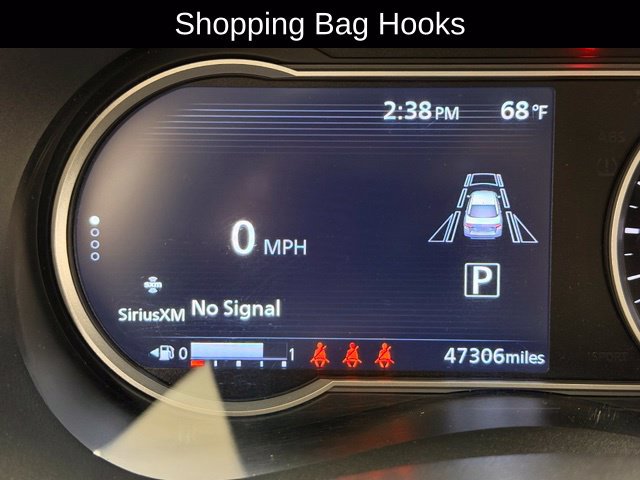 Used 2025 Nissan Versa SR w/ Trunk Package FWD image 10