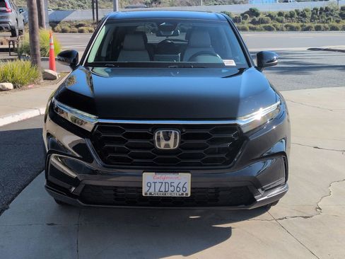 Used 2025 Honda CR-V EX image 8