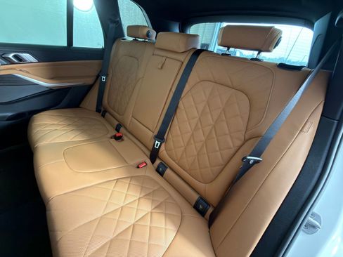 Used 2026 BMW X5 sDrive40i w/ Premium Package RWD image 28