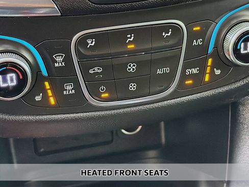 Used 2020 Chevrolet Equinox LT w/ Driver Convenience Package FWD image 6
