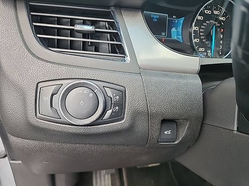 Used 2013 Ford Edge SEL FWD image 29
