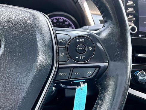Used 2023 Toyota Camry SE FWD image 12