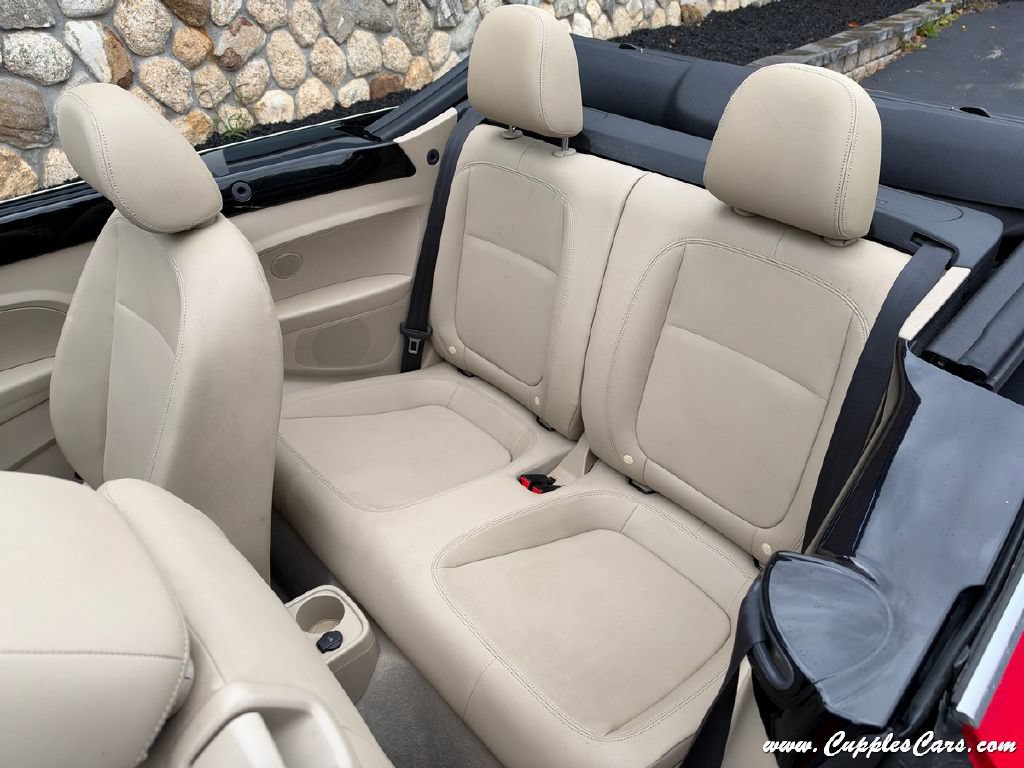 Used 2013 Volkswagen Beetle 2.0T FWD image 6