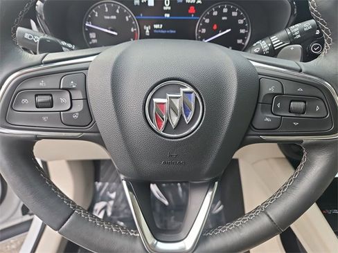 Used 2023 Buick Envision Avenir image 11