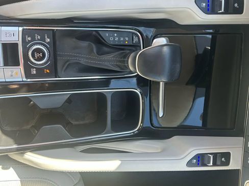 Used 2021 Kia Telluride SX w/ SX Prestige Package image 26