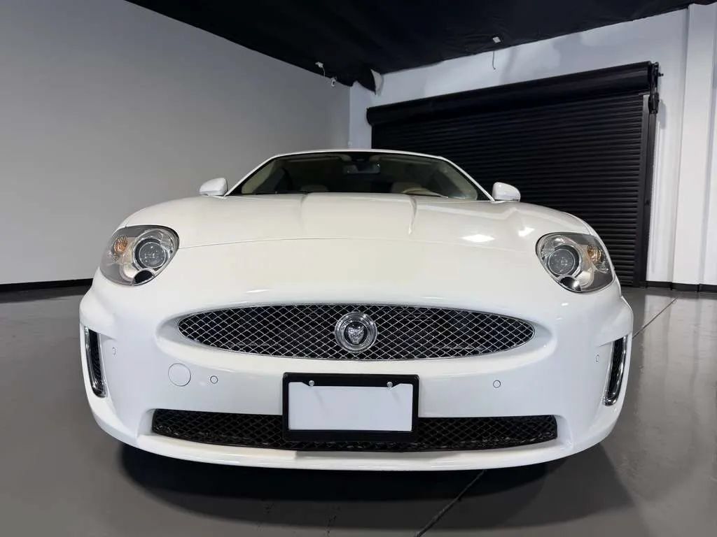 Used 2011 Jaguar XK Coupe RWD image 2