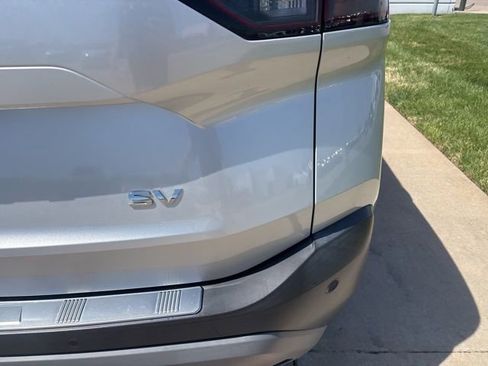 Used 2022 Nissan Rogue SV FWD image 6