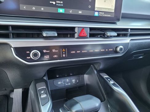 Used 2024 Kia Sorento S w/ Panoramic Sunroof Package FWD image 22