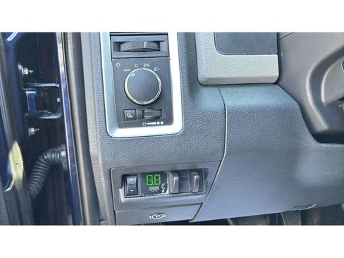 Used 2012 RAM 2500 SLT w/ HD Snow Plow Prep Group AWD/4WD image 17