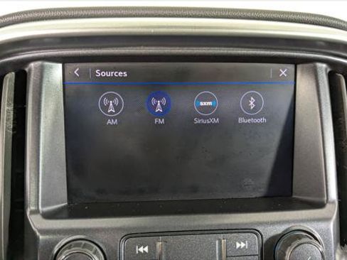 Used 2022 Chevrolet Colorado LT w/ Fleet Safety Package RWD image 28