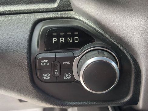 Used 2019 RAM 1500 Big Horn AWD/4WD image 15