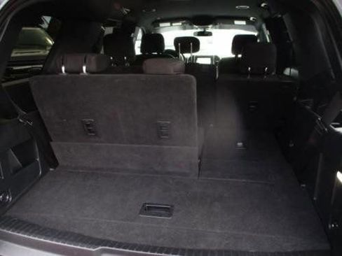 Used 2021 Ford Expedition XLT image 4