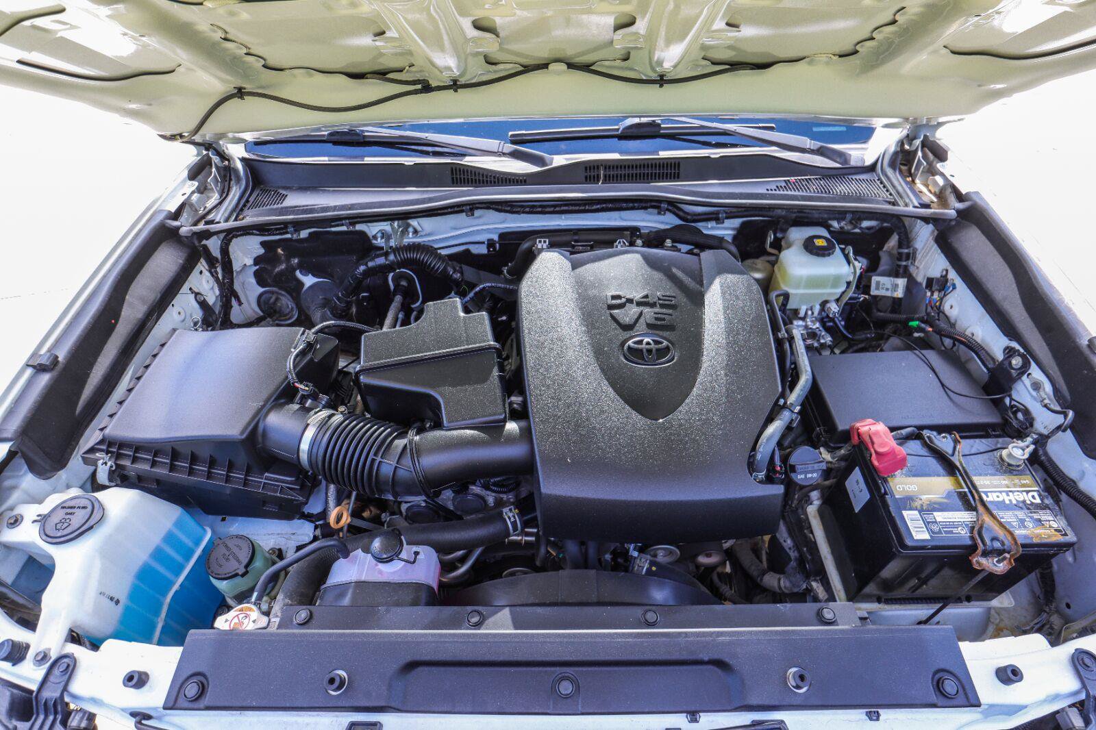 Used 2020 Toyota Tacoma TRD Off-Road AWD/4WD image 21
