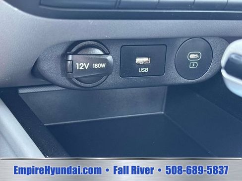 Certified 2024 Hyundai Elantra SE FWD image 24