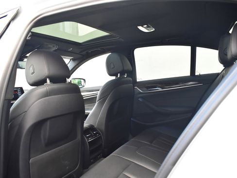 Used 2020 BMW 530i w/ Convenience Package image 23