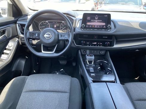 Used 2024 Nissan Rogue SV FWD image 7