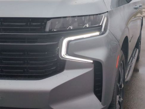 Used 2023 Chevrolet Suburban RST image 12