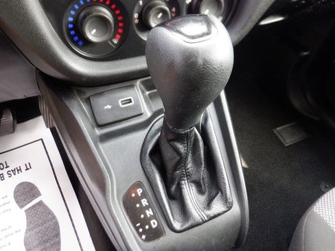 Used 2021 RAM ProMaster City Tradesman FWD image 16