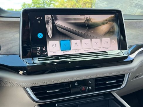 New 2026 Volkswagen Atlas SE image 23