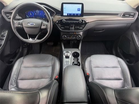 Used 2020 Ford Escape Titanium image 11