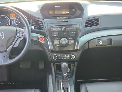 Used 2018 Acura ILX FWD image 30