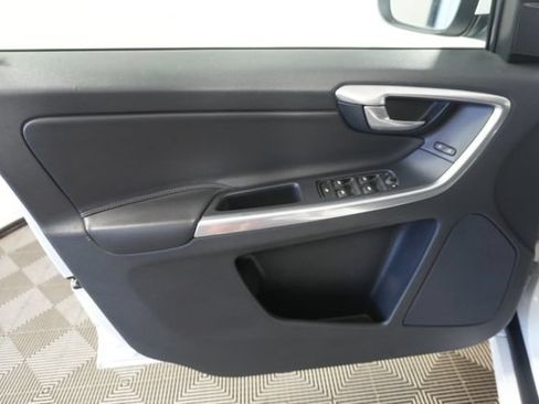 Used 2016 Volvo XC60 T5 Premier AWD/4WD image 31