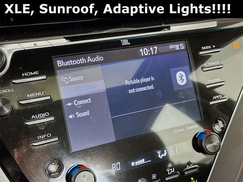 Used 2018 Toyota Camry XLE image 15