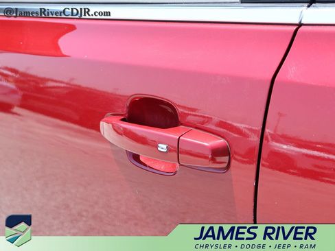 Used 2020 GMC Acadia SLT w/ Driver Alert Package II FWD image 20