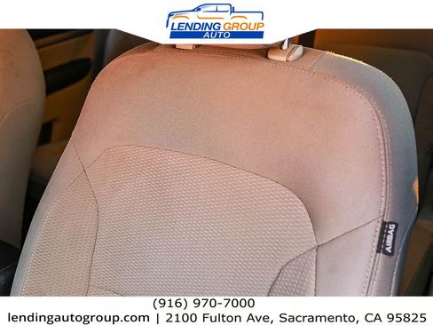 Used 2018 Ford Explorer XLT FWD image 24