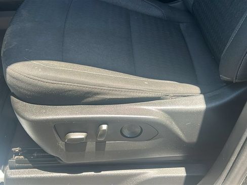 Used 2023 Chevrolet Silverado 1500 LT RWD image 14