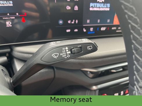 New 2025 Audi SQ5 Prestige image 14