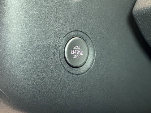 Used 2023 Volkswagen ID.4 Pro S AWD/4WD image 15
