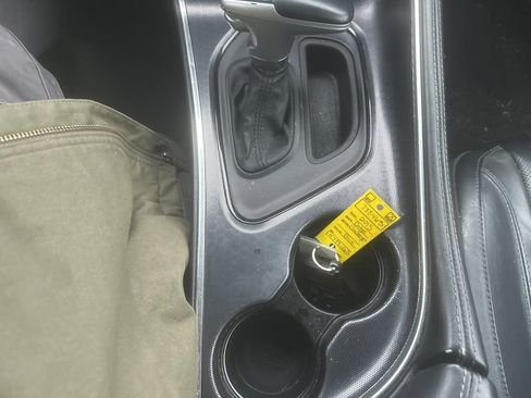 Used 2015 Dodge Challenger SXT Plus image 19