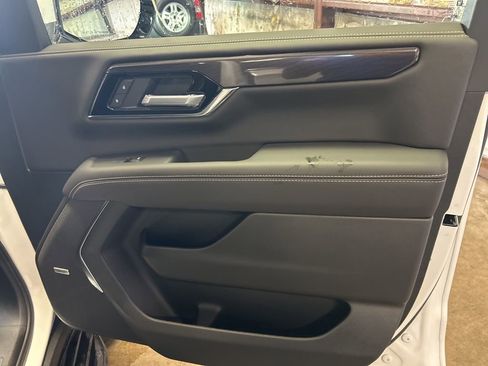 New 2026 GMC Yukon Elevation image 20