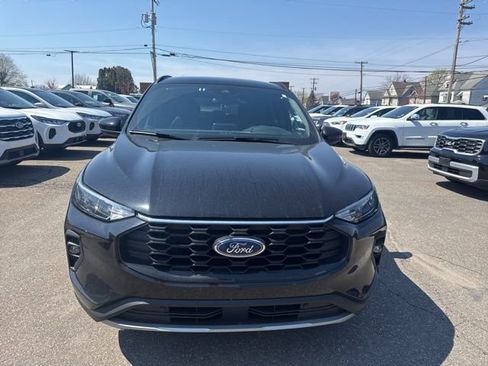 Used 2025 Ford Escape ST-Line Select image 3