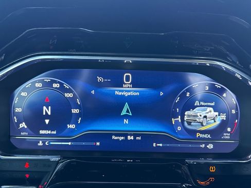 Used 2024 Chevrolet Silverado 3500 LT w/ Convenience Package image 18