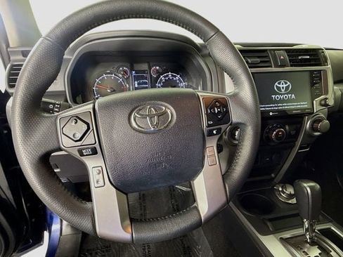Certified 2020 Toyota 4Runner SR5 Premium AWD/4WD image 11