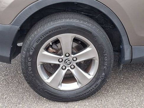 Used 2015 Toyota RAV4 XLE FWD image 25