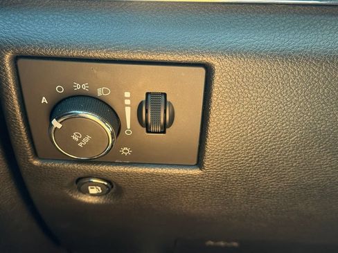Used 2022 Jeep Grand Cherokee Limited RWD image 19