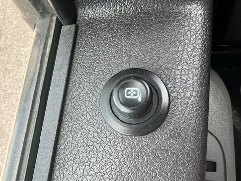 Used 2012 Ford F150 XLT w/ XLT Convenience Pkg RWD image 27