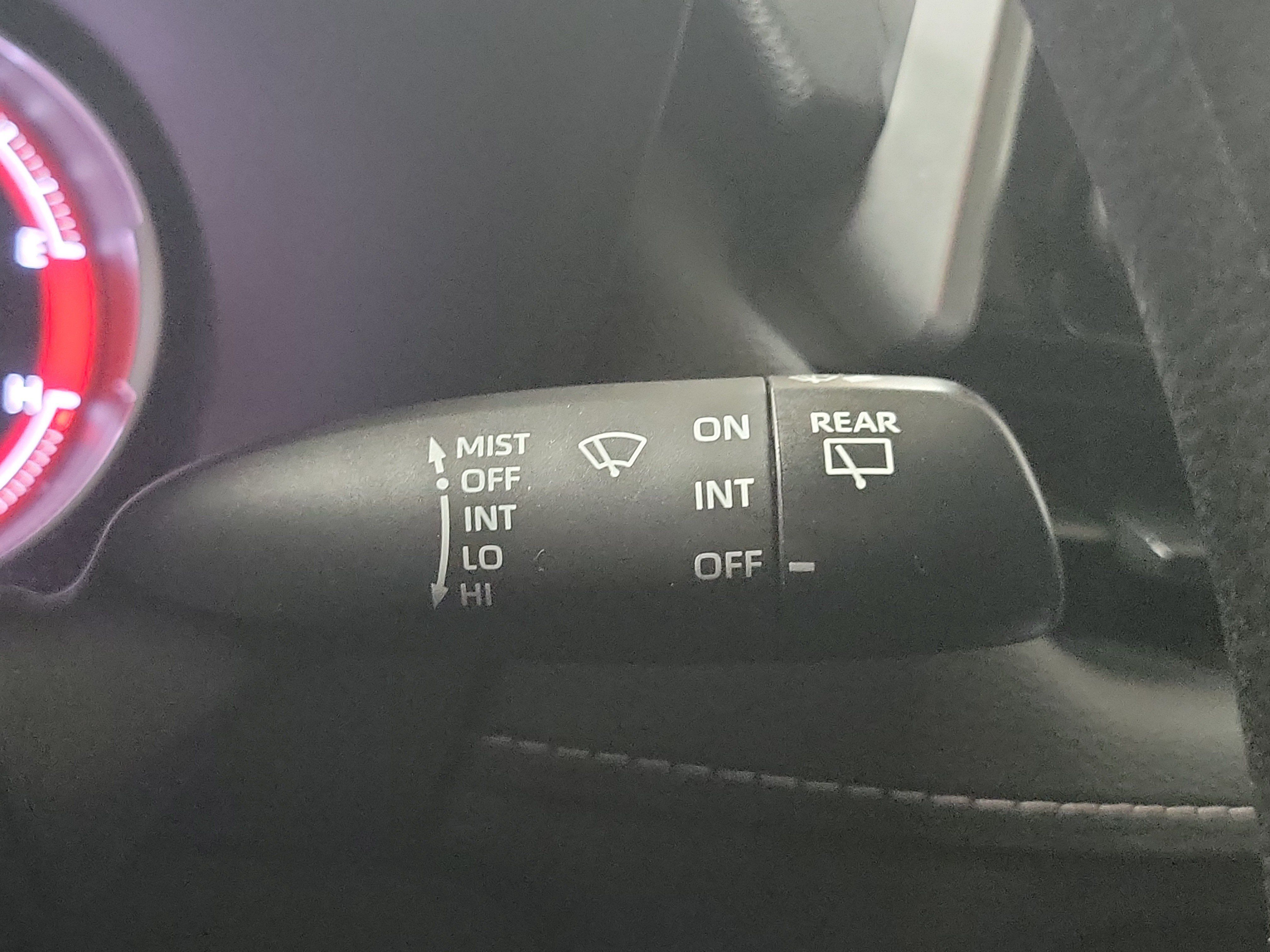 Used 2023 Toyota RAV4 LE AWD/4WD image 25