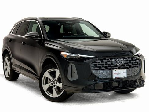 New 2025 Audi Q5 2.0T Premium Plus image 1