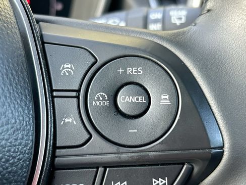 Used 2025 Toyota Corolla Cross AWD Hybrid w/ Convenience Package image 18