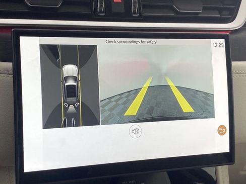 New 2023 Jaguar F-PACE S AWD/4WD image 24