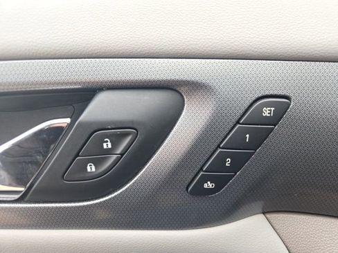 Used 2019 Chevrolet Traverse Premier image 25