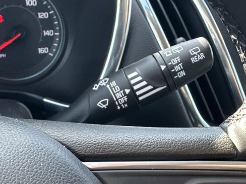 Certified 2023 Chevrolet Equinox LT image 23