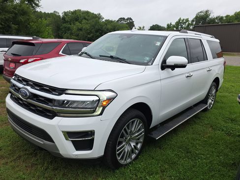 Used 2023 Ford Expedition Max Limited AWD/4WD image 3