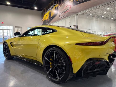 Used 2019 Aston Martin V8 Vantage Coupe image 38