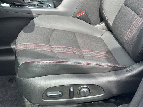 Certified 2024 Chevrolet Equinox RS FWD image 16