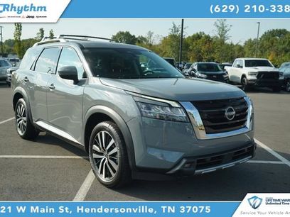 Used 2024 Nissan Pathfinder Platinum w/ Lighting Package (N92)